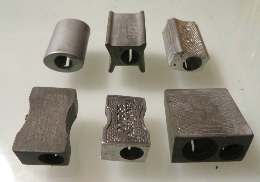 Lote de AGUÇAS de lápis antigos (alumínio)