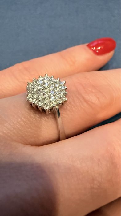 Pierścionek zaręczynowy białe złoto 37 diamentów  plaster miodu