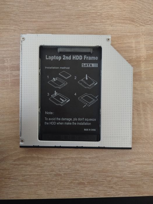 карман для жосткого диску ноутбука