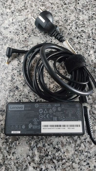 Carregador para PC da Lenovo