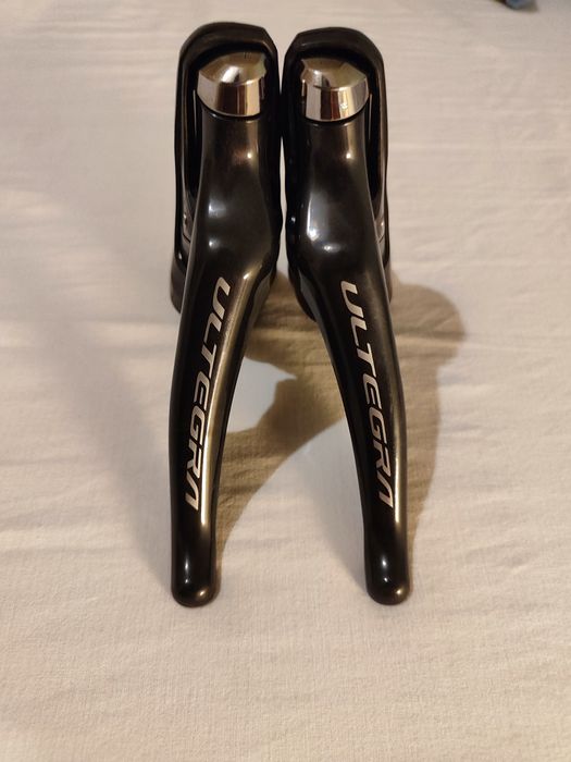 Manetes Shimano Ultegra r8000 2x11v