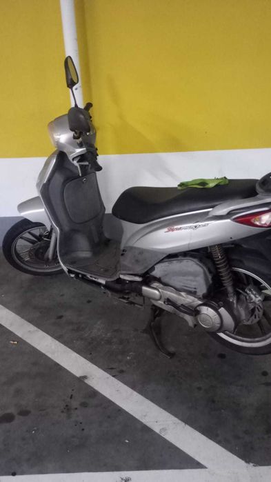 Caixa termica/capacete adulto/capacete infantil e moto.