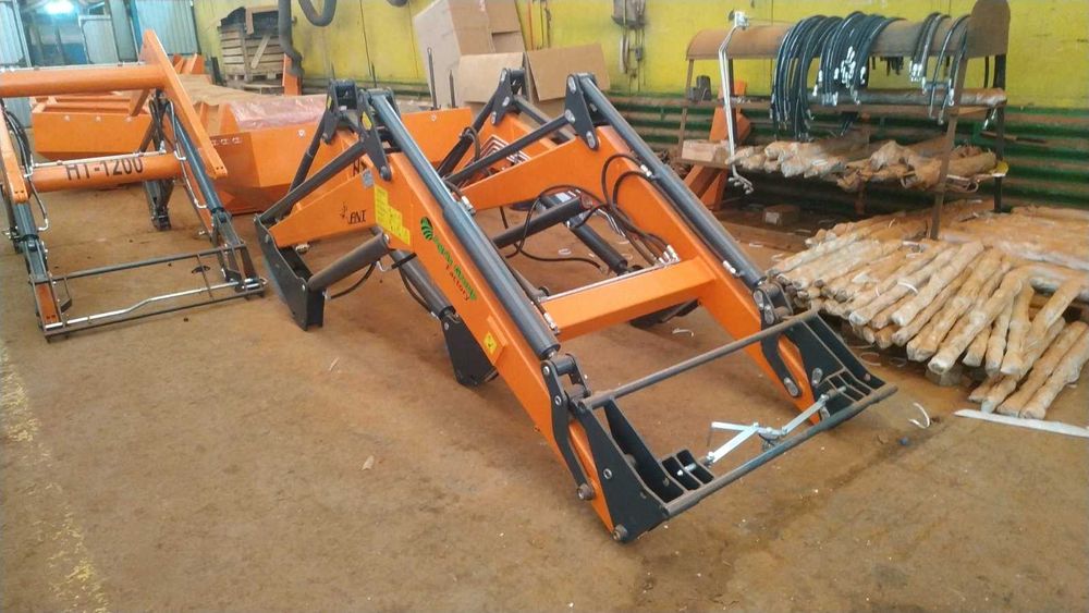 Фронтальный навесной погрузчик к трактору ( Мтз, Юмз и т.д.)