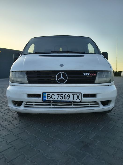 Мерседес Віто 112