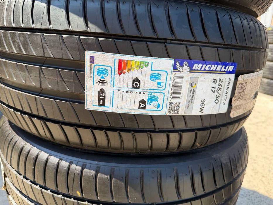 235/50R17 Michelin 25p NEW