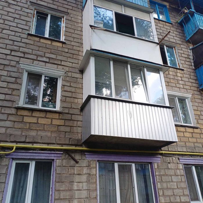 Продам 3 -кімнатну квартиру