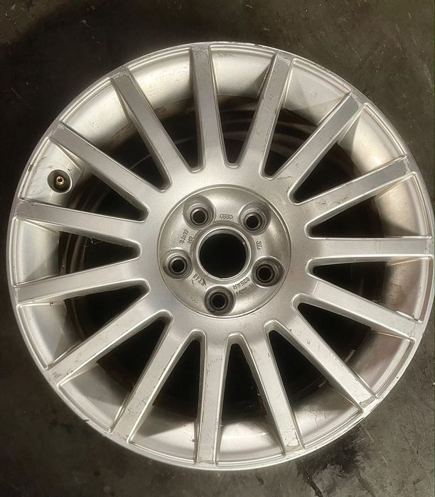 Jogo de 5 Jantes Originais Audi 17" 5x112 (Com Suplente) – OEM 4F0601025AH