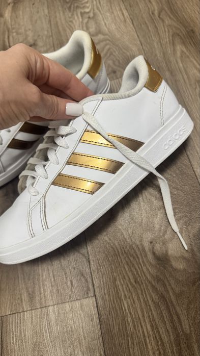 Кеди  білі Adidas