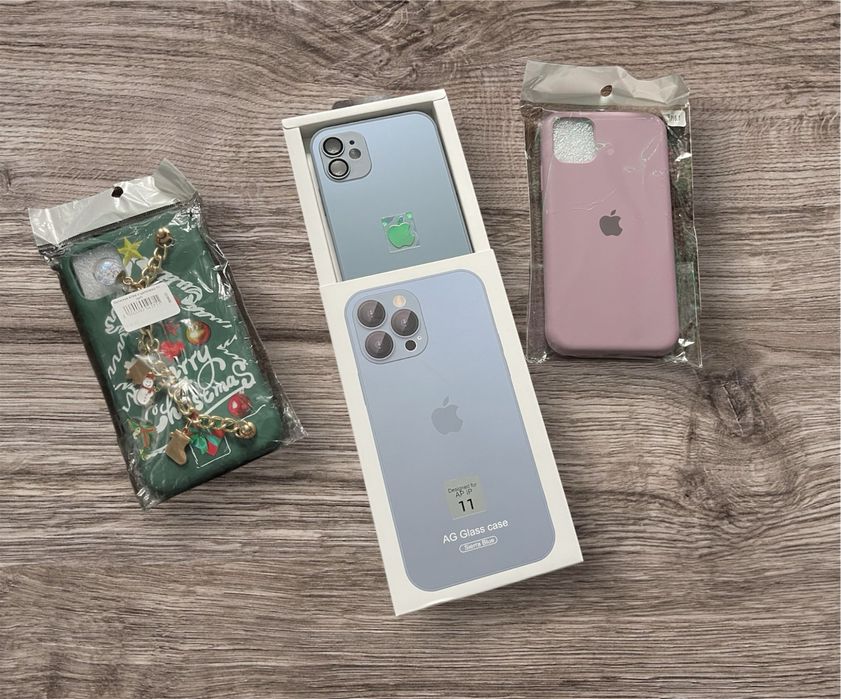 Чохли на айфон 11