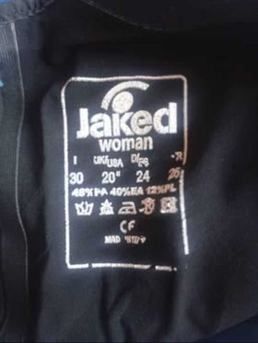 Fato de competição natação marca Jaked
Aprovado pela FINA