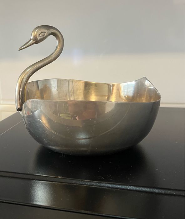 Taça / Floreira Vintage Cisne em Metal Prateado (15 cm)