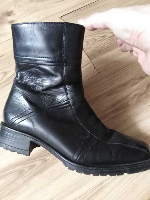 Skórzane botki damskie.