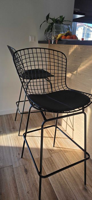 Choker, chokery, krzesła barowe czarne