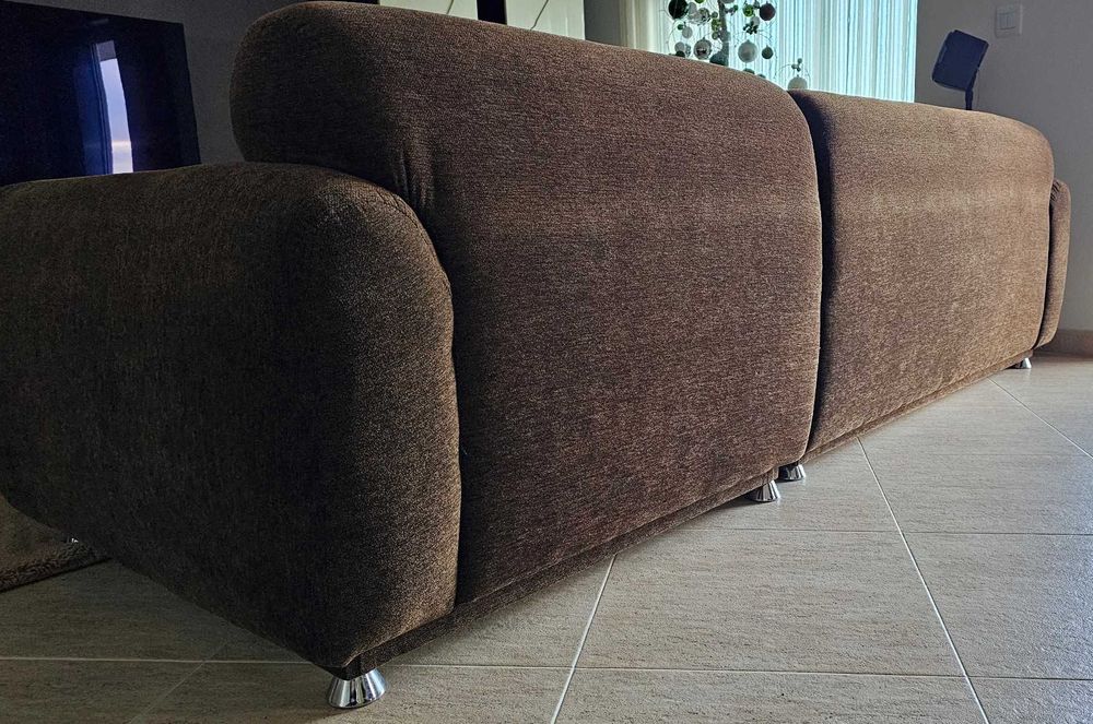 Sofá com chaise long em muito bom estado