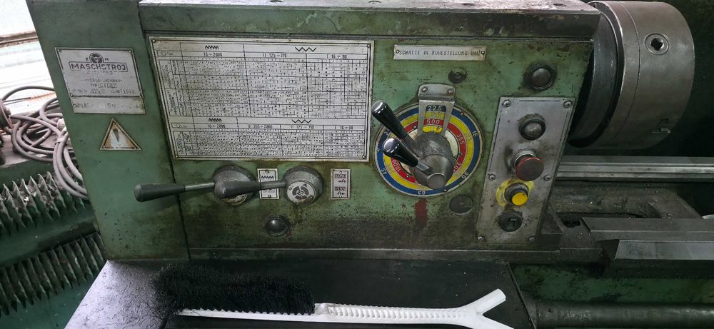 Tokarka uniwersalna MASCHSTROJ C11MT