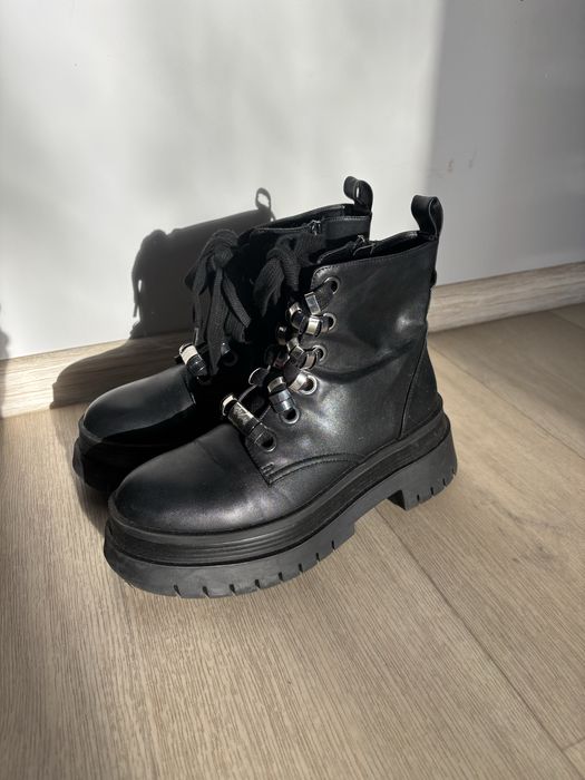 Черевики Bershka