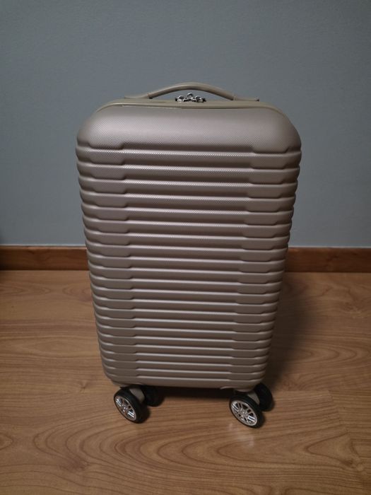 2 Malas de viagem - Primark - medida Ryanair