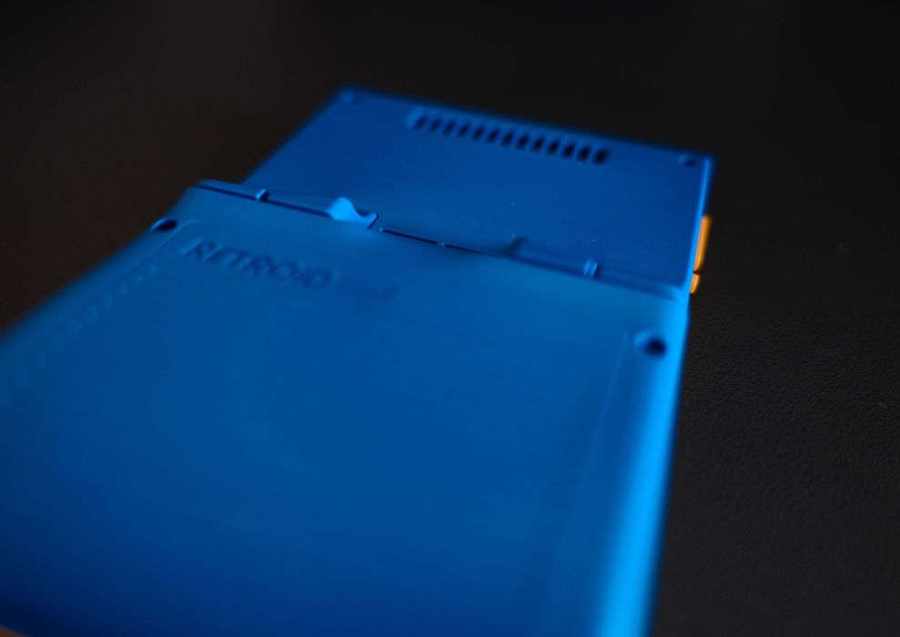Retroid Pocket Classic PKM Yellow