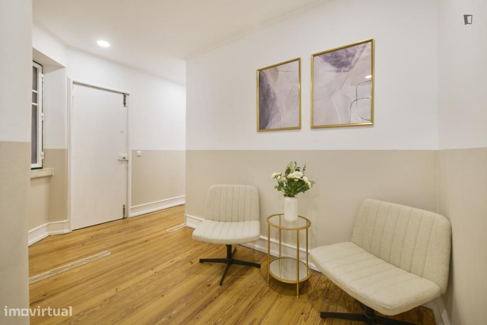 Quarto - localizado em Alameda Lisbon