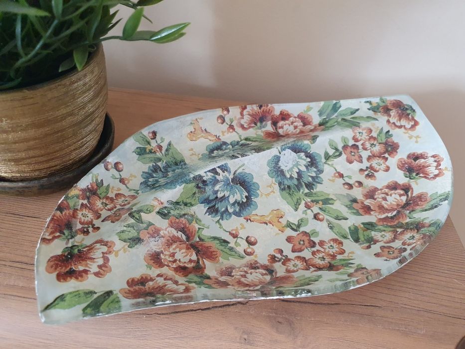 Petera, półmisek w kwiaty, ozdobiona decoupage 34 cm