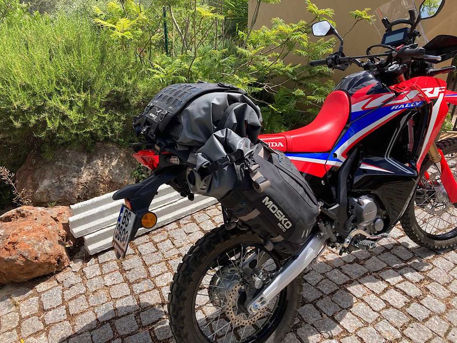 Honda CRF 300 Rally de 2025 em estado original