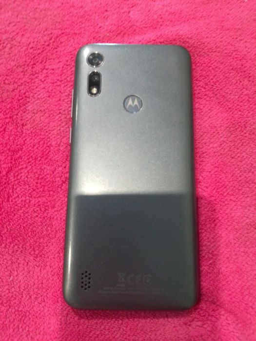 Продам телефон Motorola у відмінному станіі 32гб