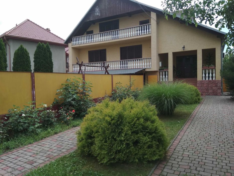 Продаю будинок на Закарпатті у с. Косонь (Косино), Берегівського району, неподалік термальних басейнів та міжнародного пункту пропуску з Угорщиною
