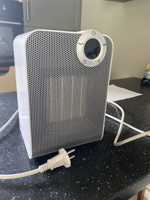 Grzejnik piecyk elektryczny mała klimatyzacja