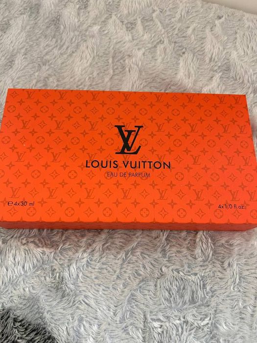 Conjunto perfumes LV