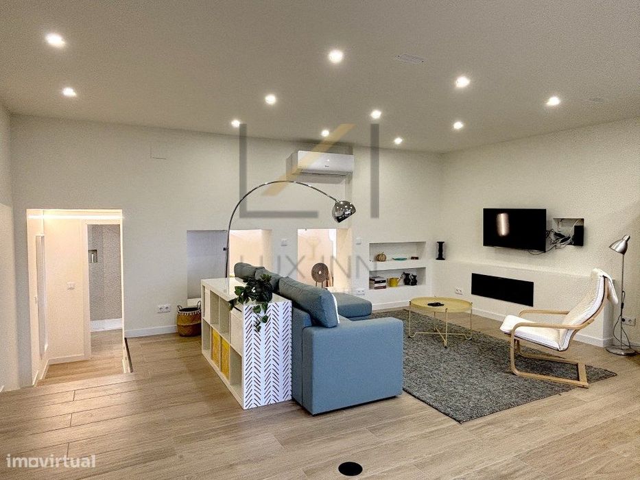 Apartamento T1 luminoso na Parede