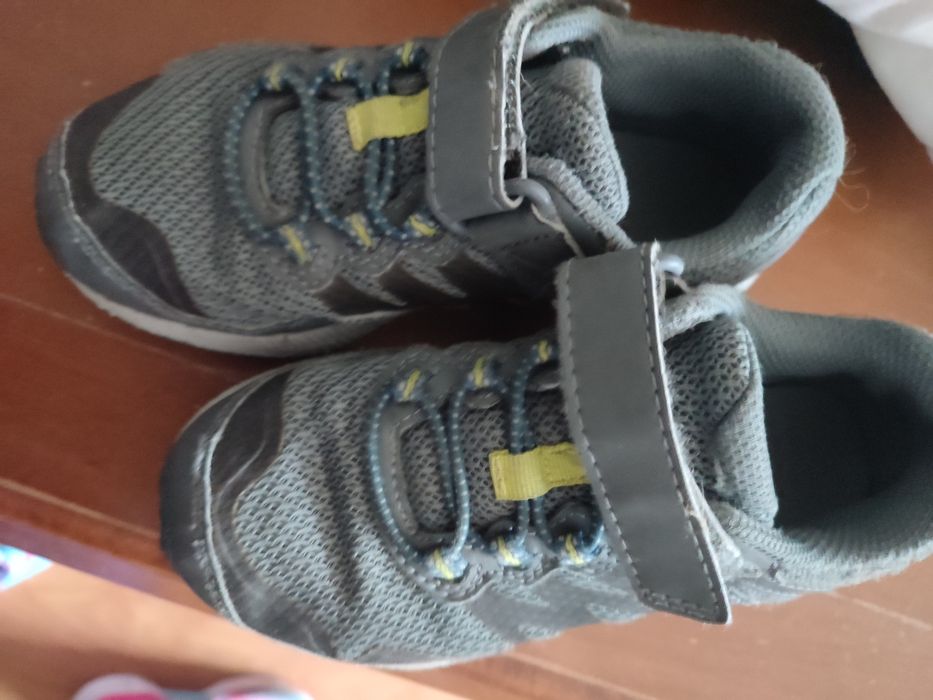 Sapatilhas de menino  Merrell tamanho 30