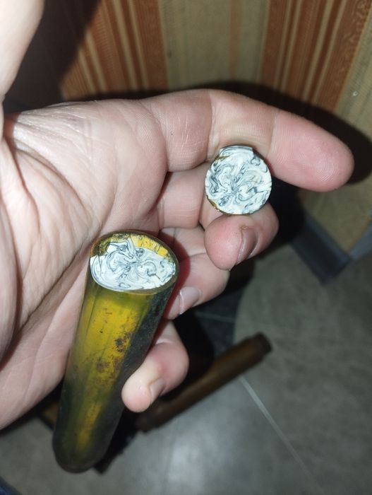 Старі дверні ручки