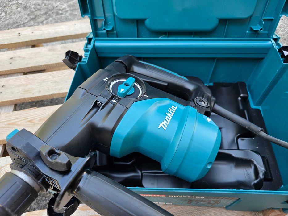 MAKITA HR3001C młotowiertarka SDS plus rok 2025