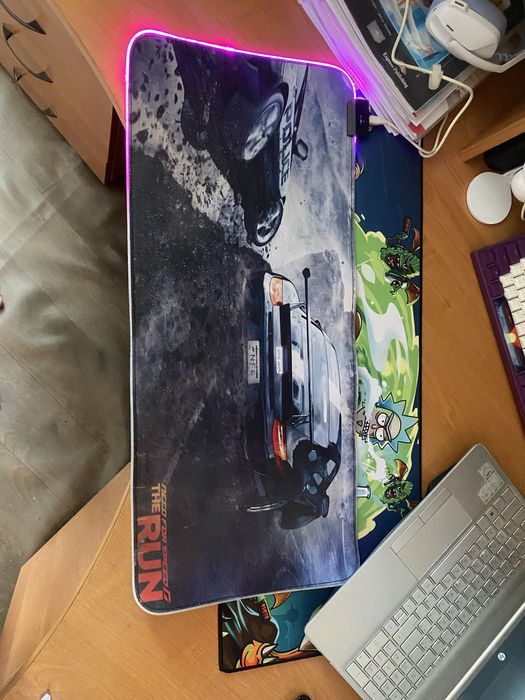 Продам коврик на весь стол