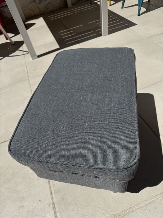 Poltrona IKEA STRANDMON + repousa-pés