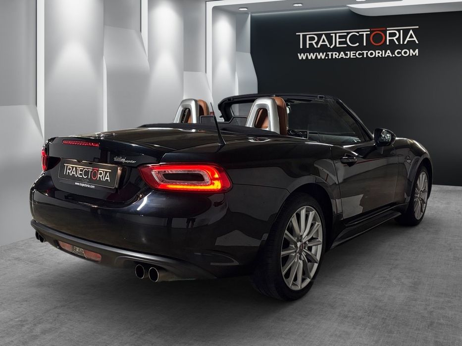 Fiat 124 Spider 1.4 MultiAir Turbo Lusso