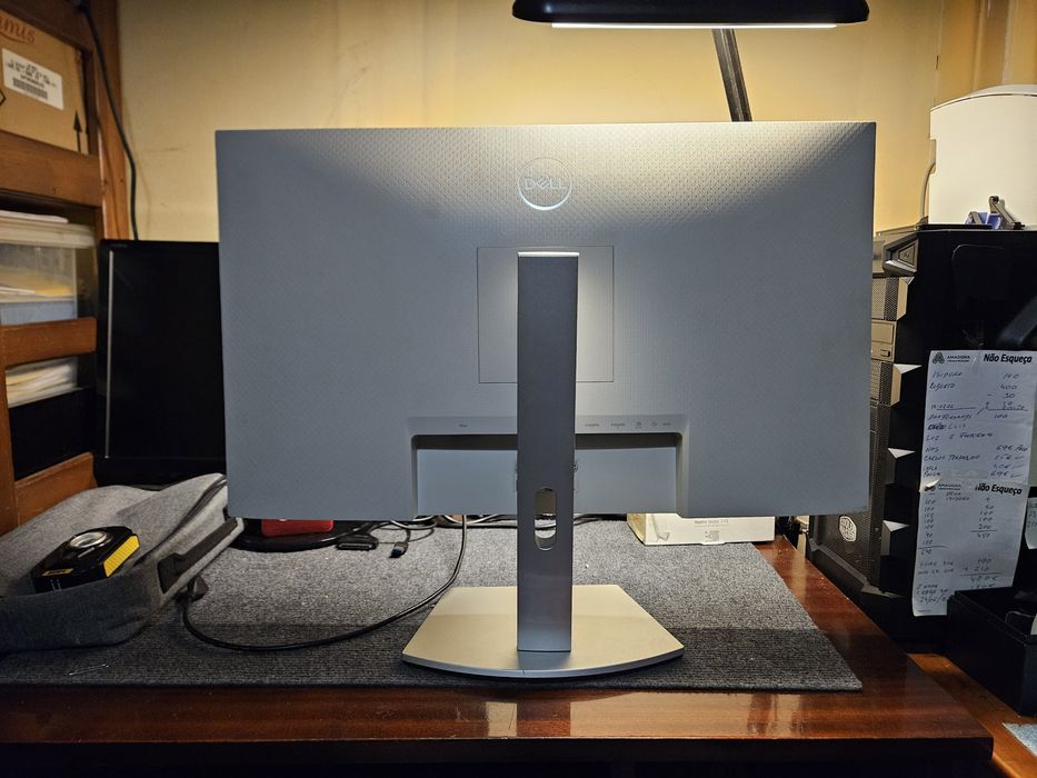 Monitor Dell S2722DC .27 polegadas .ecram partido. Funciona .