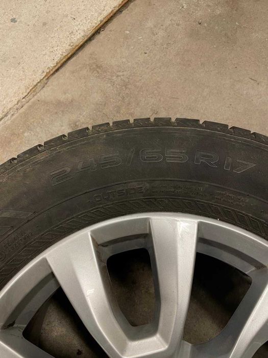 AMAROK VW , VW T5/T6 - 2020r doskonały stan 245/65/R17 - 5x120 rozstaw