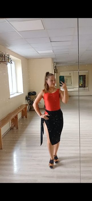 Тренувальний одяг для спортивно бальних танців