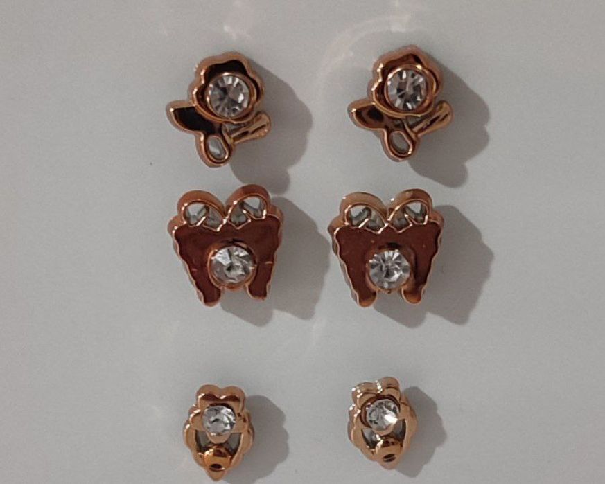 3 pares de brincos novos