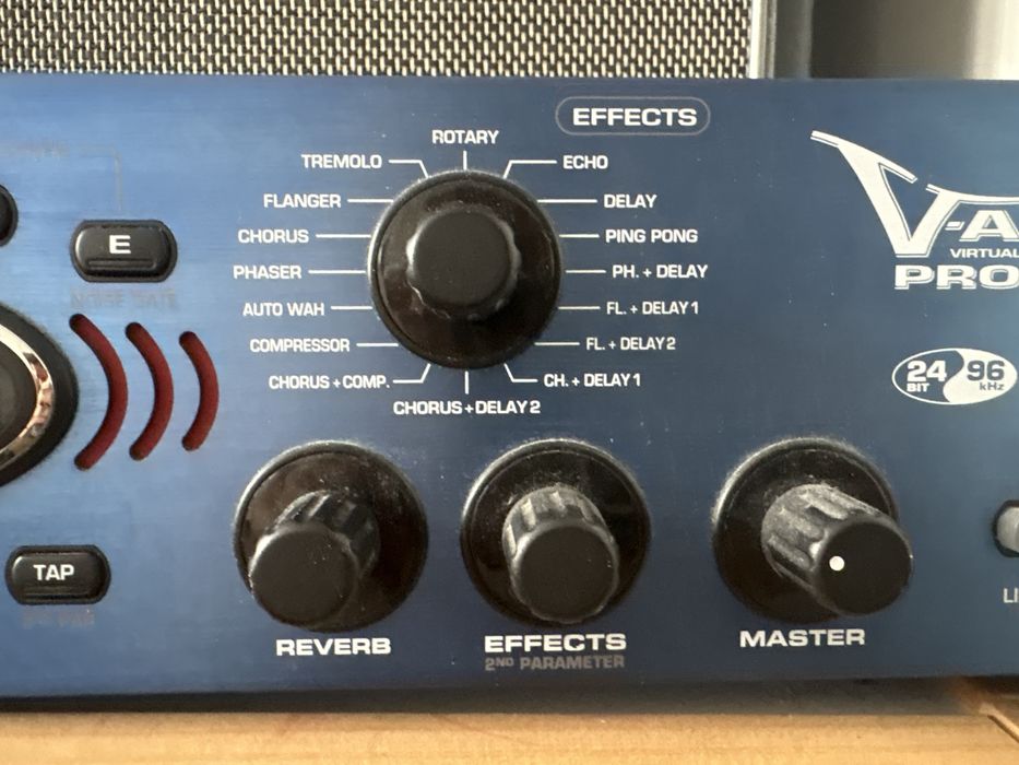 Behringer V-AMP Pro procesor przester gitarowy