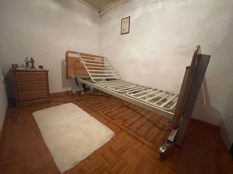 Cama elétrica articulada