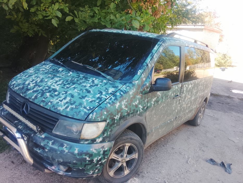Бус Мерседес Віто