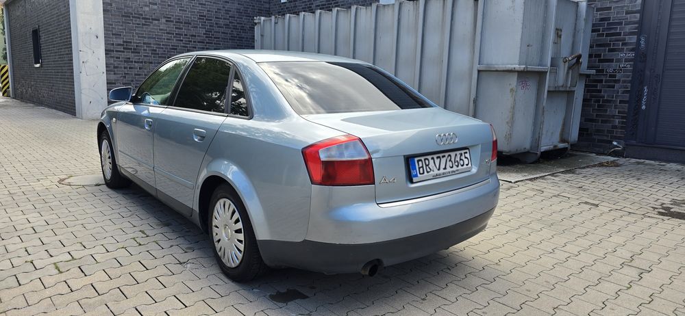 Audi A4   B6  1.6 benzyna  bez rdzy
