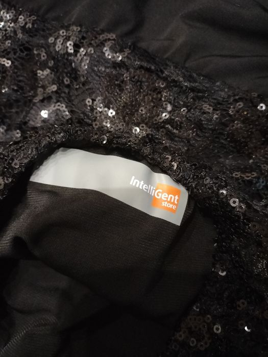 -70 % Nowa sukienka cekinowa (S) IntelliGent odkryte plecy