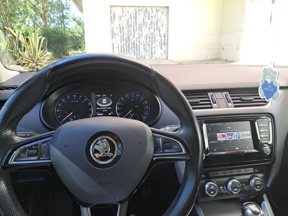 Vendo skoda octavia 1.6 Style DSG