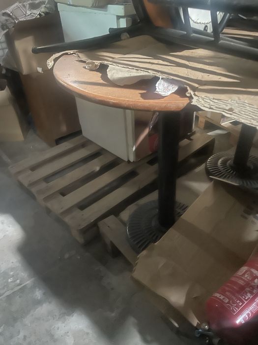 Conjunto de mesas + cadeiras para cafe