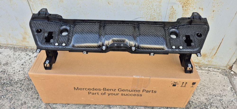 Панель передня Мерседес  Mercedes 167 кузов