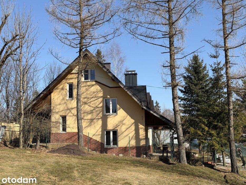 Dom bliźniak (połówka) w Kościelisku Karpielówka z widokiem na Giewont