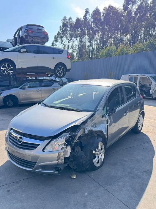 Para peças OPEL Corsa D